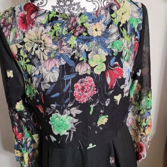 Beautiful black floral and butterfly maxi dress - Picture 4 of 6